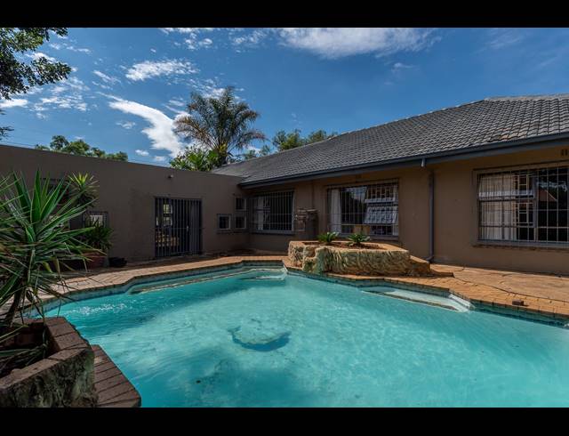 4 BEDROOM HOUSE SOLD IN RANDHART